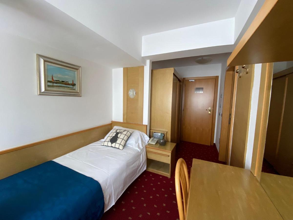 Grand Hotel Miramonti 파쏘델토날레 객실 사진