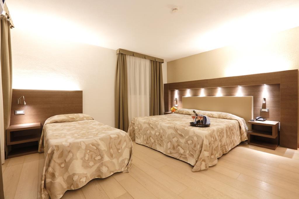 Grand Hotel Miramonti 파쏘델토날레 외부 사진